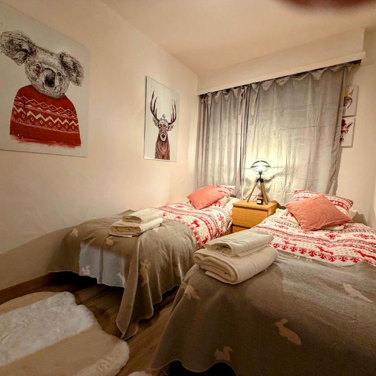 LOVErbier with pool in building, steps to Place Central - Appartement 2 Chambres - 52