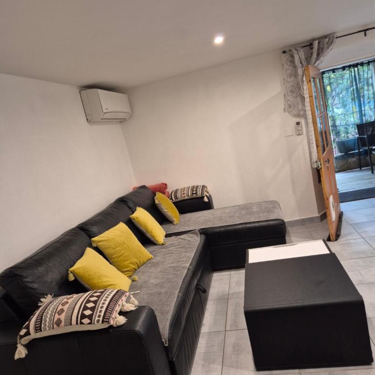 Joli rez de jardin - Appartement 1 Chambre - 15