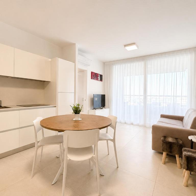 Meit 5b - Carraro Immobiliare - Family Apartments - Appartamento con 2 Camere da Letto - 3