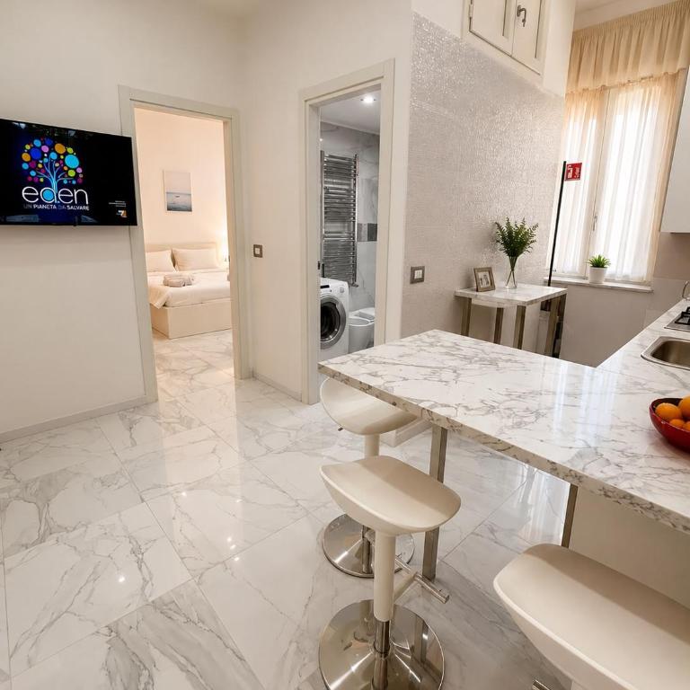 Salerno Center Luxury Apartment - Appartamento con 2 Camere da Letto - 5