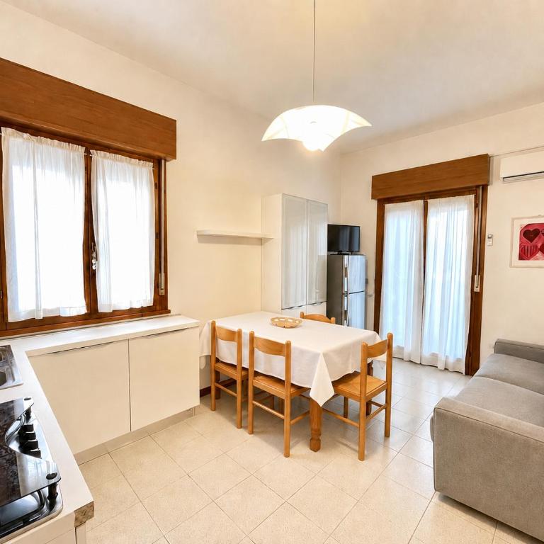 Emily - Carraro Immobiliare - Family Apartments - Appartamento con 2 Camere da Letto - 2