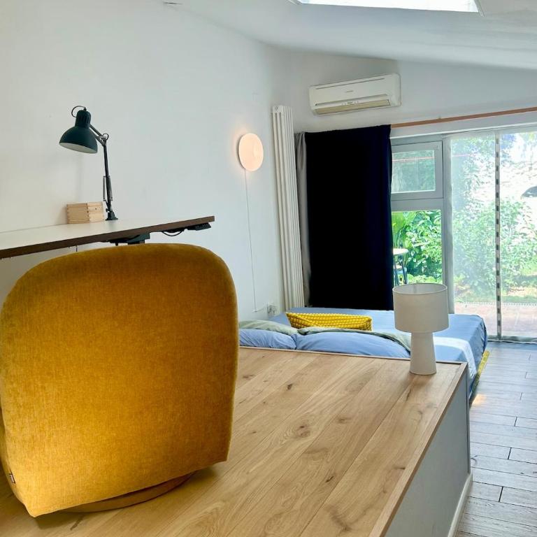 Garden studio in Livorno old town by sea & ferry - One-Bedroom Apartment - 2