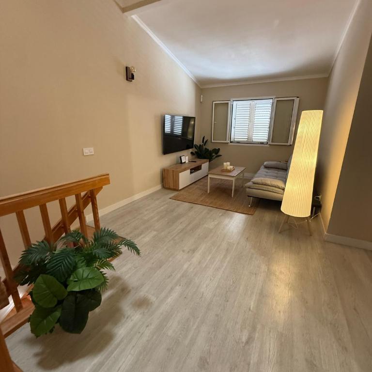 Odi Suite&Home - Appartamento Deluxe con 2 Camere da Letto e Vista Giardino - 3