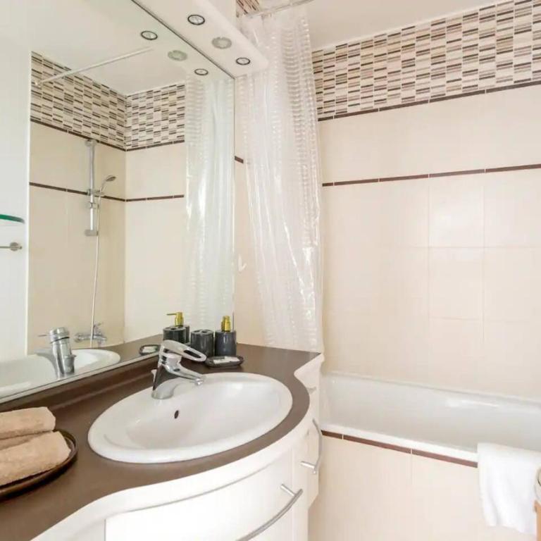 8P - 3BR Le Marais Spacious - Central - Historic Apt - Appartement 3 Chambres - 41