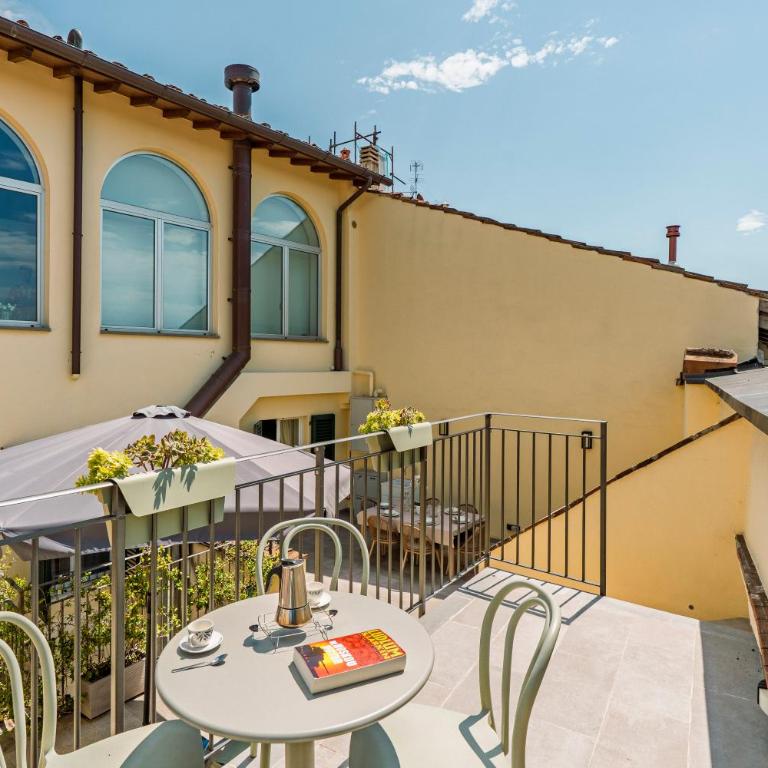 Design Florence Suite with large terrace - Two-Bedroom Apartment - 2