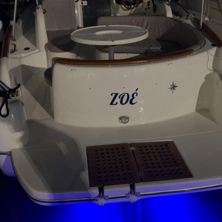 Unique experience on a boat in Saint-Raphaël - Mobile Home - 8