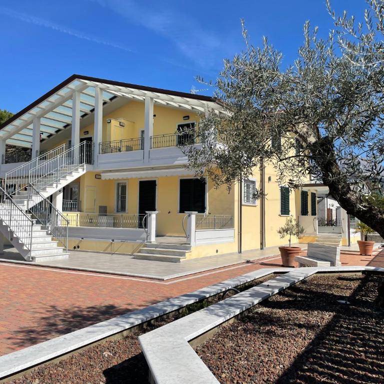 Camping Apuano - Appartamento - Piano Terra - 5