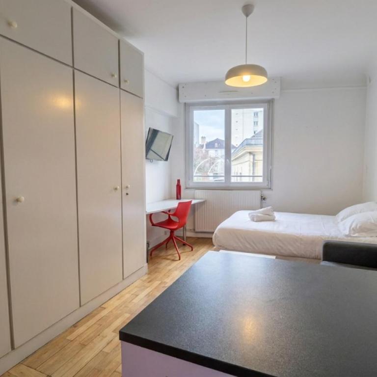 Studio coeur de Troyes - 2 min gare et centre-ville - Appartement avec Douche - 9