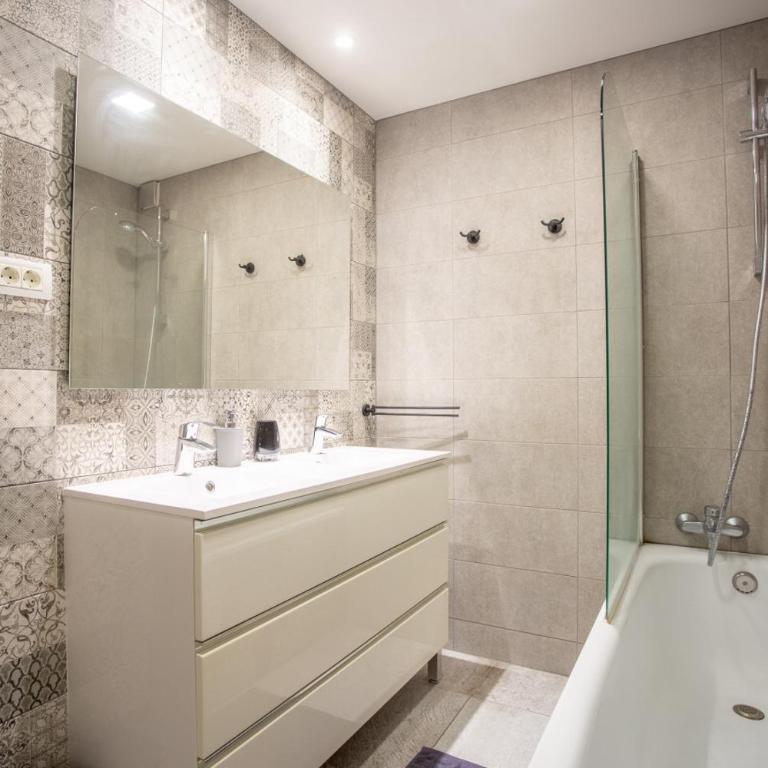 Modern 3 Bedroom Duplex Adeje City Center Wifi - Apartment - 30