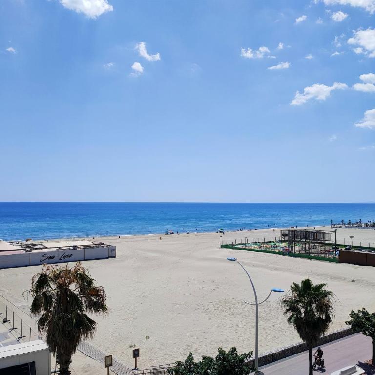 Appartement T3 face mer, central et plage parking 6ARAX - Appartement 2 Chambres avec Balcon et Vue sur la Mer - 12