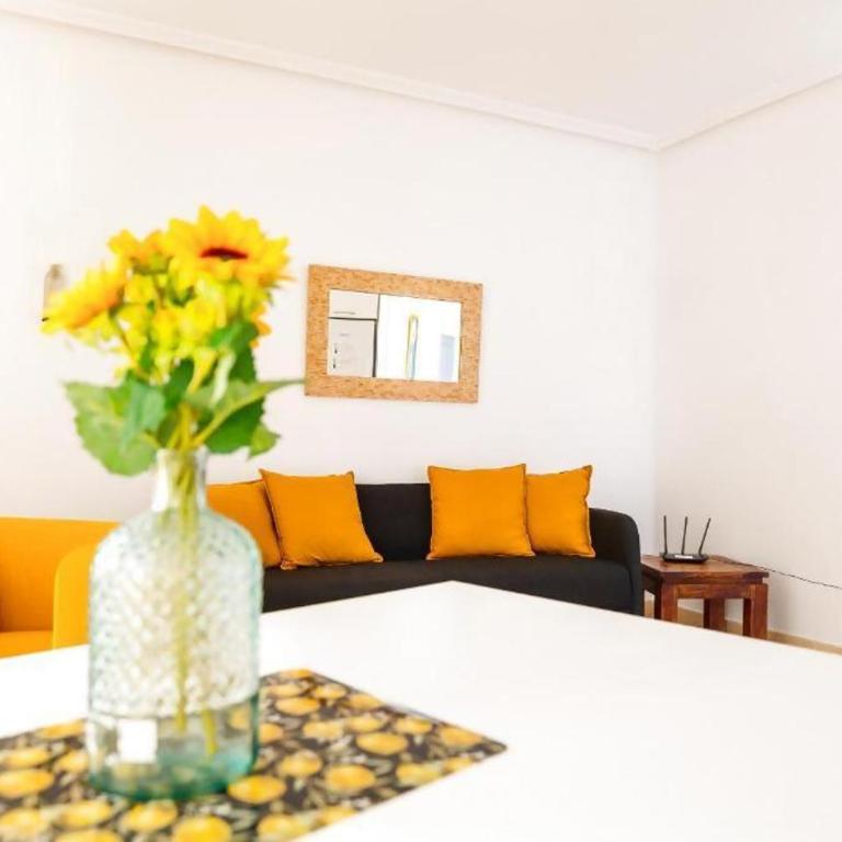 Casa Girasoles terraza patio aire acondicionado - Two-Bedroom House - 23