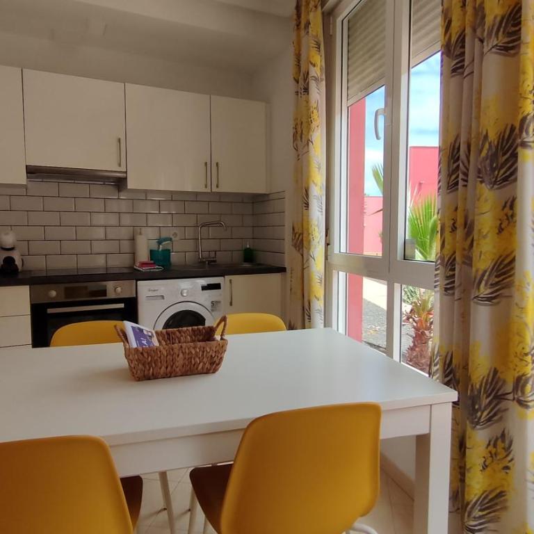 Casa Girasoles terraza patio aire acondicionado - Two-Bedroom House - 28