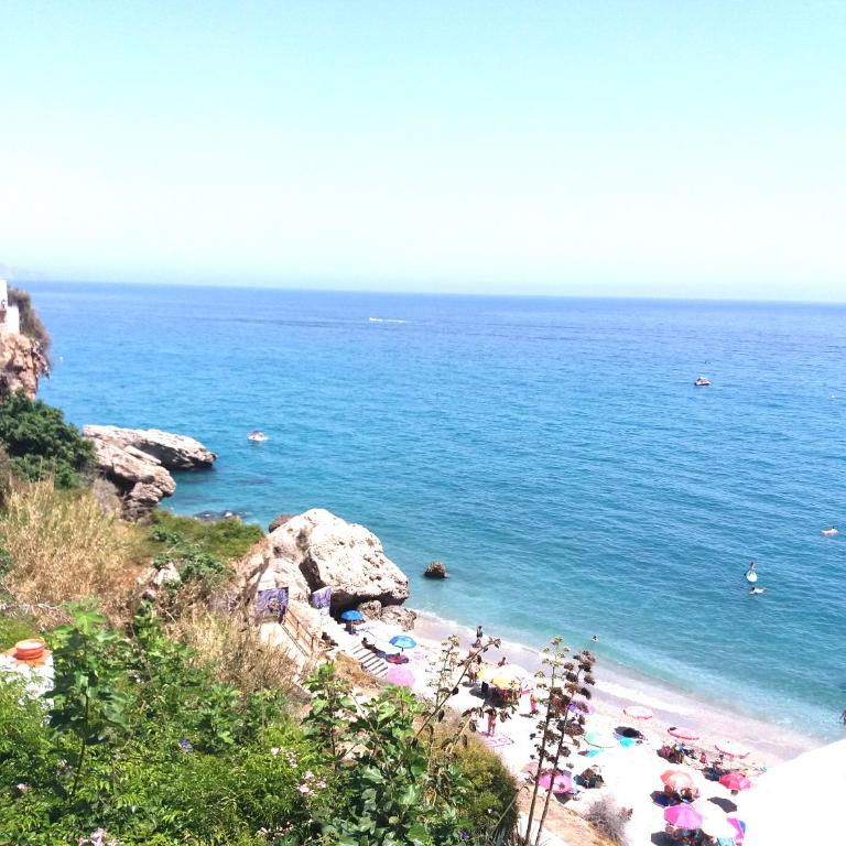 SPACIOUS FLAT 100M FROM BEACH-NERJA-Spain - Apartamento - 63