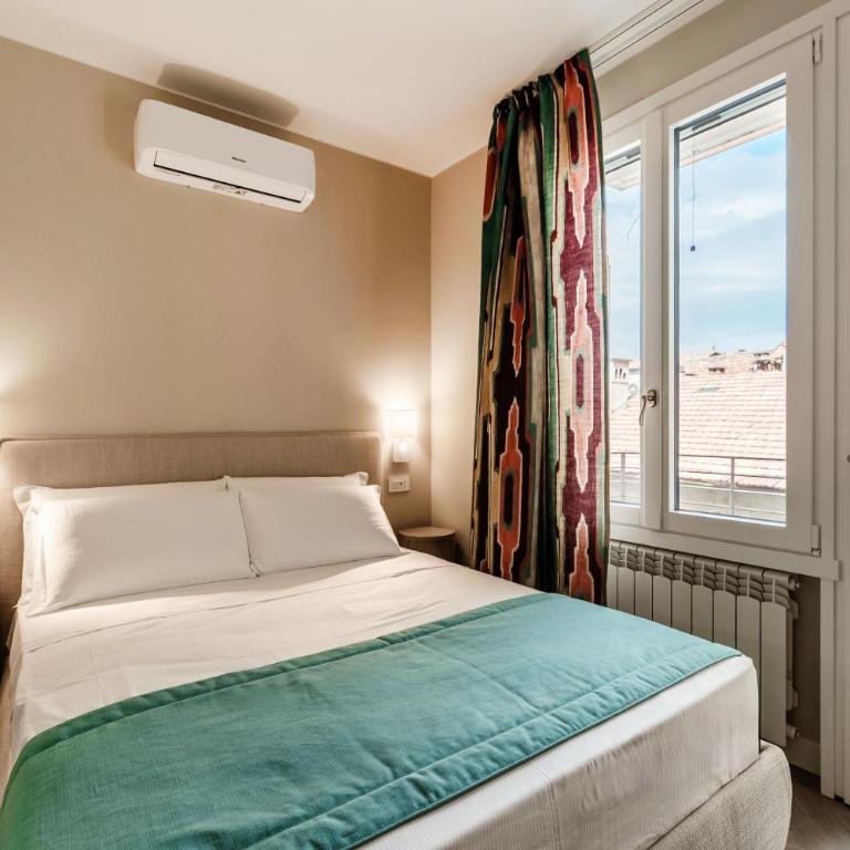 Aqua Luxury Rooms - Doppelzimmer mit Balkon - 8