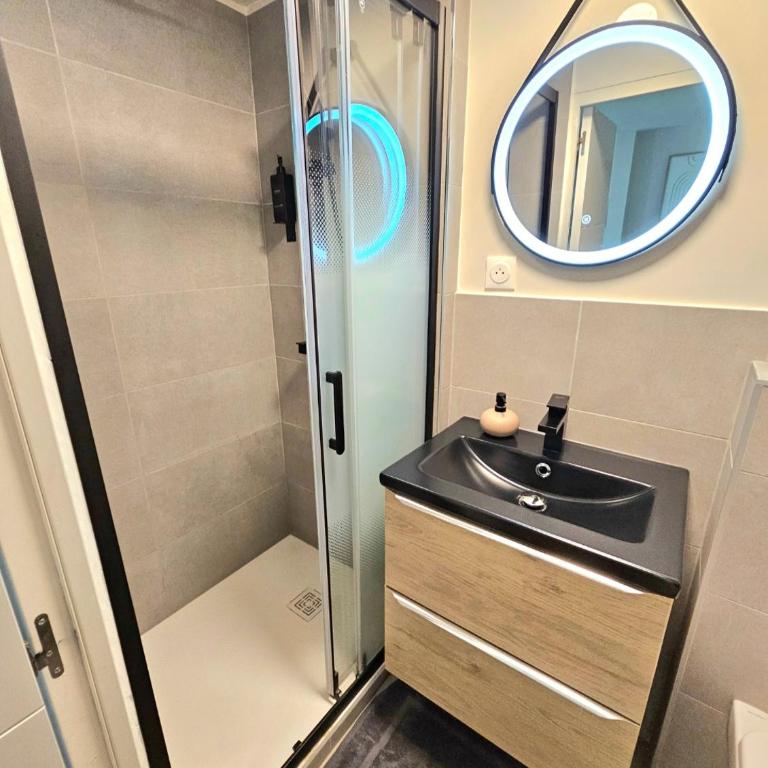 Studio tout confort proche gare et centre-ville - Studio Apartment with One Double Bed - 7