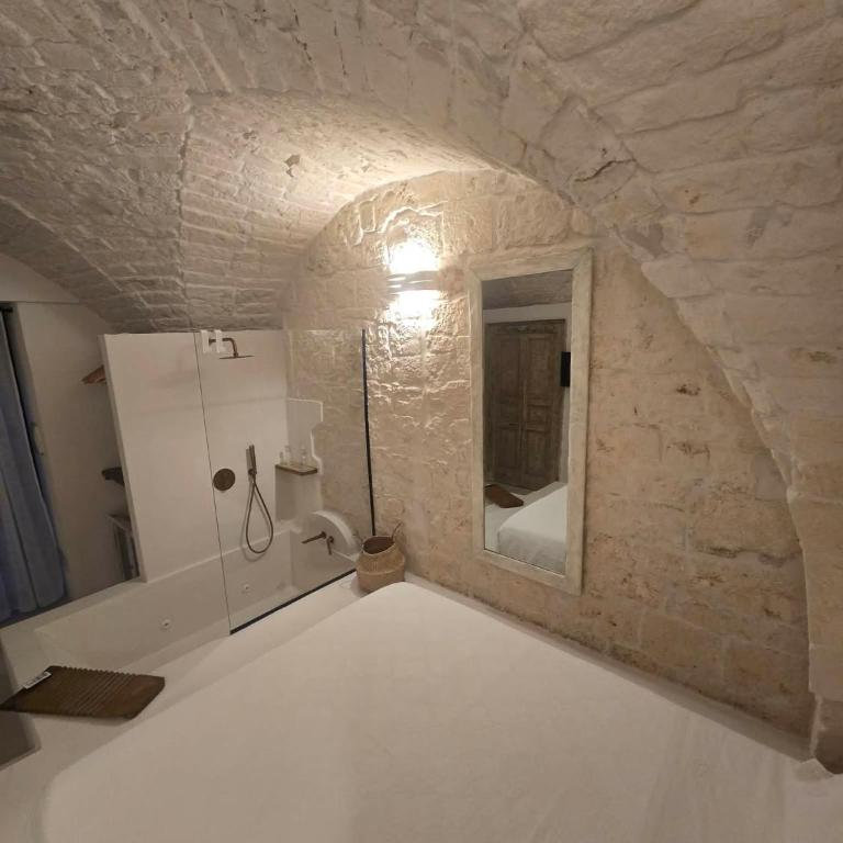 Amantía suites Jacuzzi Ostuni - Monolocale Matrimoniale Deluxe - 1