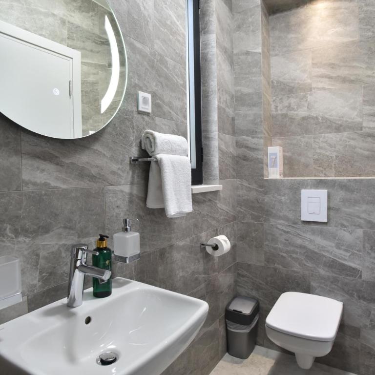 Residenza Apartments - Apartment mit 1 Schlafzimmer, Meerblick und Terrasse - 24