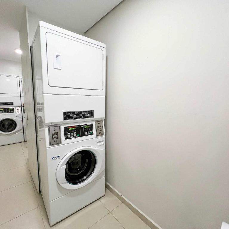 Sky Stays Petra Tower 2 Bedrooms at Tallest Tower - Apartamento - 15