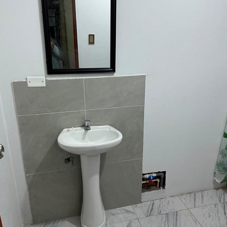 Las Lomas Hotel - Double Room with Private Bathroom - 12