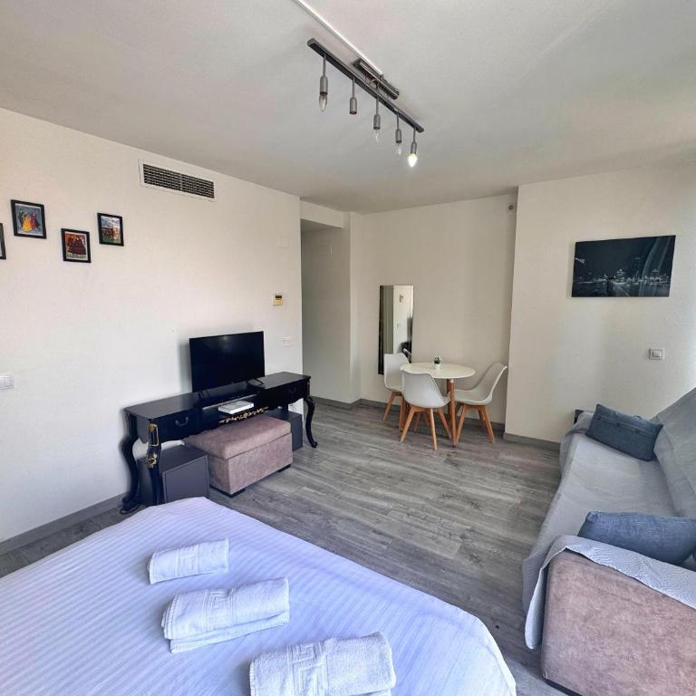 Estudio en Plaza Vara del Rey - Apartment mit 1 Schlafzimmer - 3