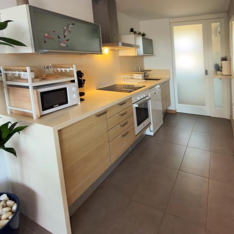 Atico Nuevo Piscina Infinita 8 min Aeropuerto - Two-Bedroom Apartment - 3