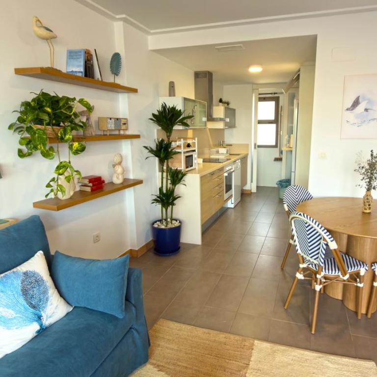 Atico Nuevo Piscina Infinita 8 min Aeropuerto - Two-Bedroom Apartment - 10