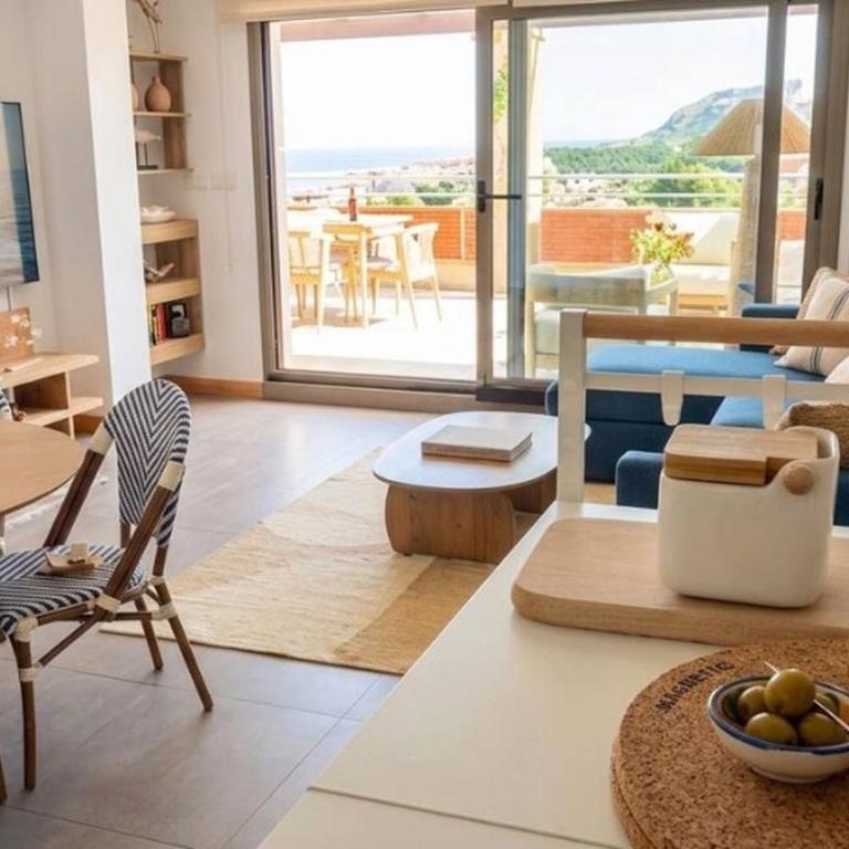 Atico Nuevo Piscina Infinita 8 min Aeropuerto - Two-Bedroom Apartment - 15