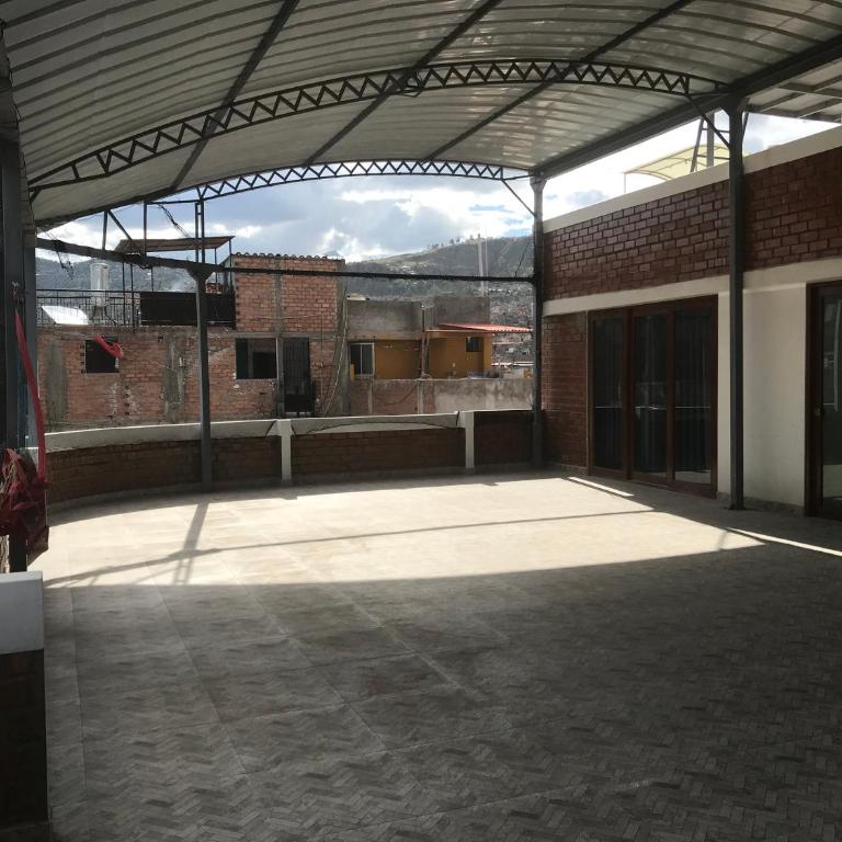 Nazarenas House spacious lodging for Large Group - Apartment - 8