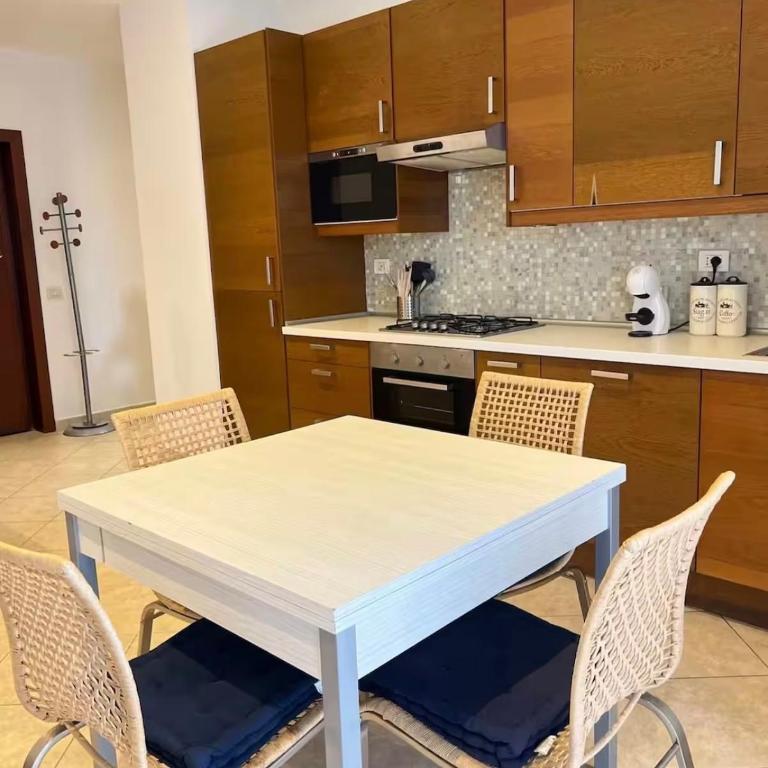 Amadeo apartment FREE WIFI - Appartamento con 2 Camere da Letto - 12