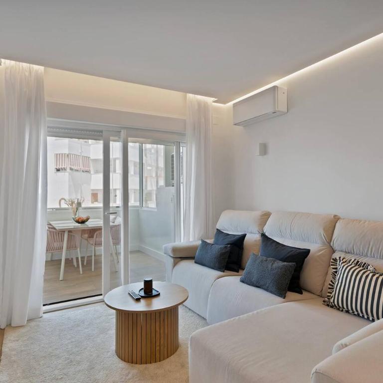 Modern Apt w Pool, Padel & Spacious Balcony - Camera Singola - 46