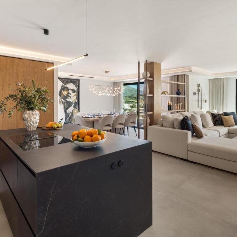 Atico en Los Belvederes - Three-Bedroom Apartment - 2