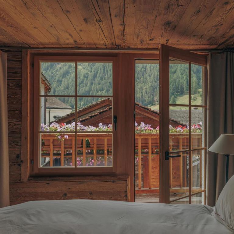 Le Rucher - Hotel Le Central & Chalets - Deluxe Apartment mit 3 Schlafzimmern - 2