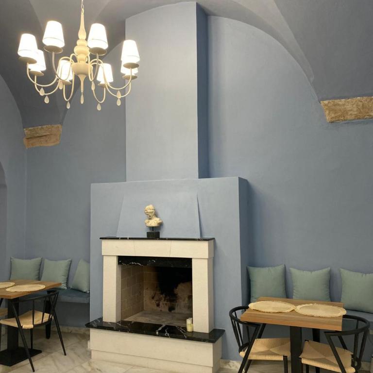 Grotta Sancta Suite&SPA - Camera Quadrupla con Balcone - 1