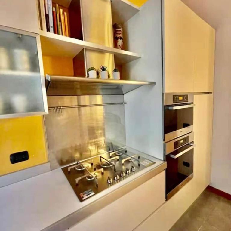 Gae Aulenti House Free WI-FI - Appartamento con 2 Camere da Letto - 6