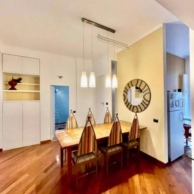 Gae Aulenti House Free WI-FI - Appartamento con 2 Camere da Letto - 12
