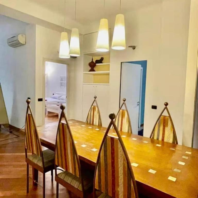 Gae Aulenti House Free WI-FI - Appartamento con 2 Camere da Letto - 18