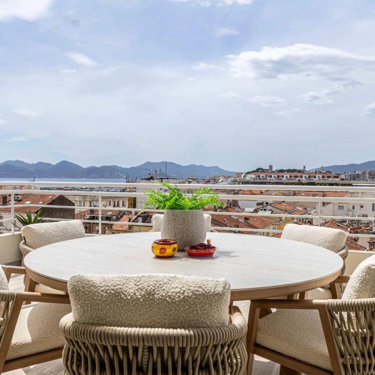 45 CROISETTE - Luxurious 3-bedroom Croisette terrace and sea view - Appartement 3 Chambres avec Vue sur le Port - 18