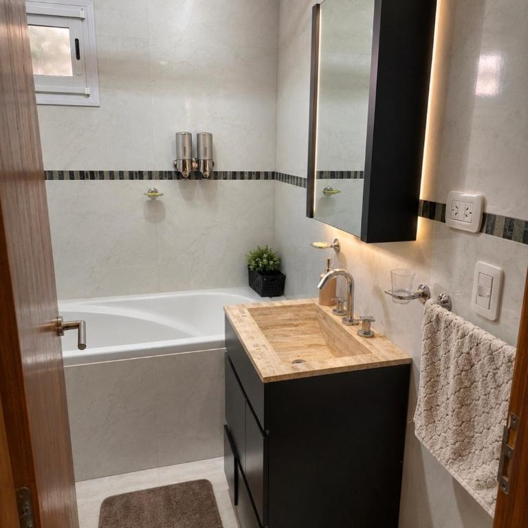 Cabaña Los Eucaliptos Chascomus - Casa de 2 dormitorios - 35