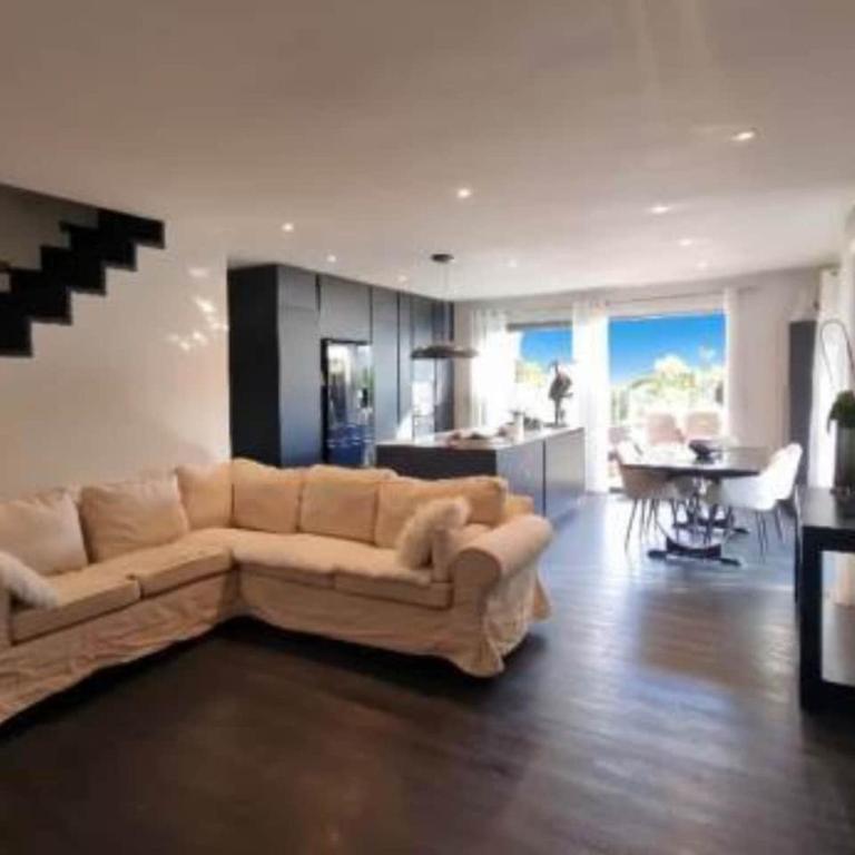 Villa Lagon - Three-Bedroom Villa - 24