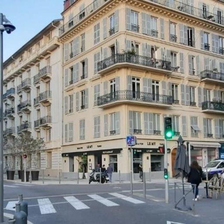 au centre de Nice proche de la mer GRANDE chambre climatisée direct tram durandy aéroport - Camera Matrimoniale con Bagno in Comune - 17