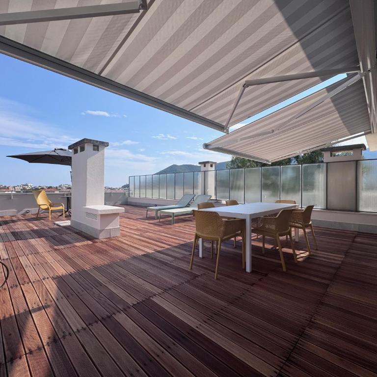 Il Niro Terrazza - Luxury Apartment with Large Terrace & Pool - Two-Bedroom Apartment - 10