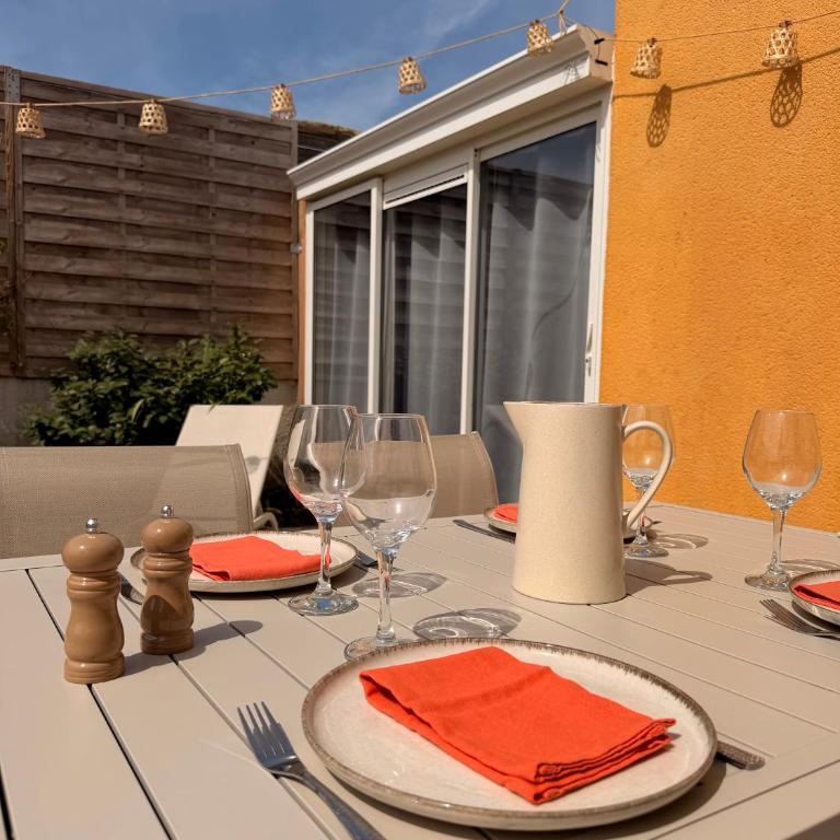 La maison de la mer - Three-Bedroom House - 11