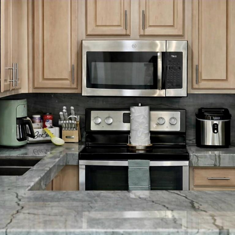 Updated Beachfront Condo on Sandy Beach, Las Palmas Resort, 24hrs Security, Free Parking, Free Wi-Fi - Two-Bedroom Apartment - 12