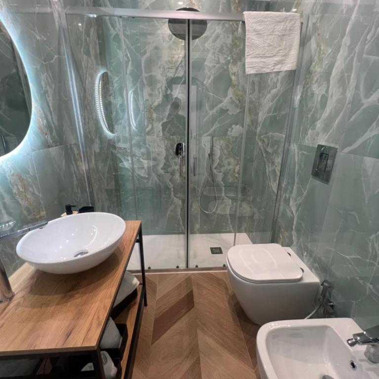 Nika Partenope Rooms - Camera Matrimoniale/Doppia con Letti Singoli con Bagno Privato - 10