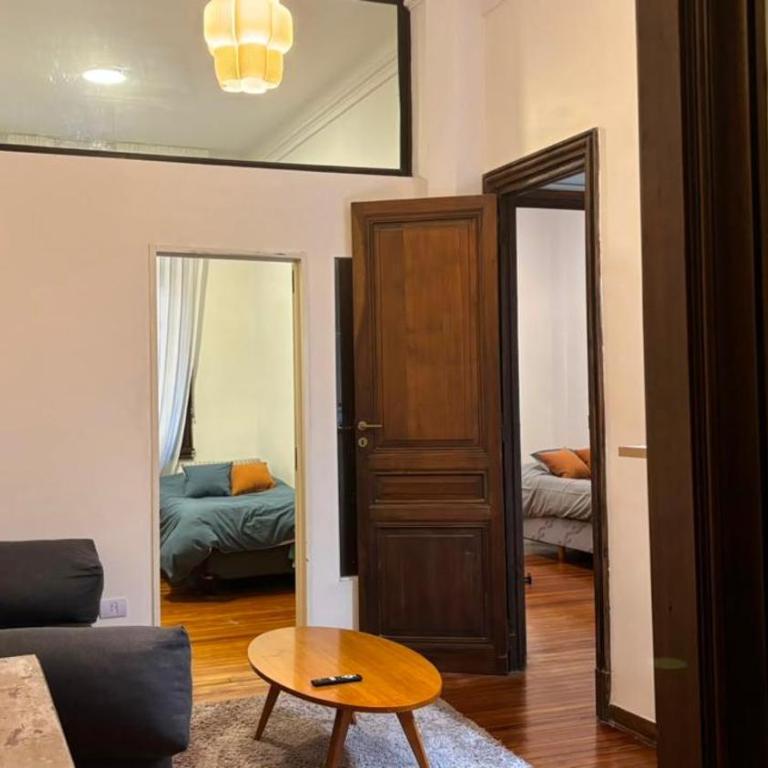 Amplio y clasico departamento en Retiro - Two-Bedroom Apartment - 1