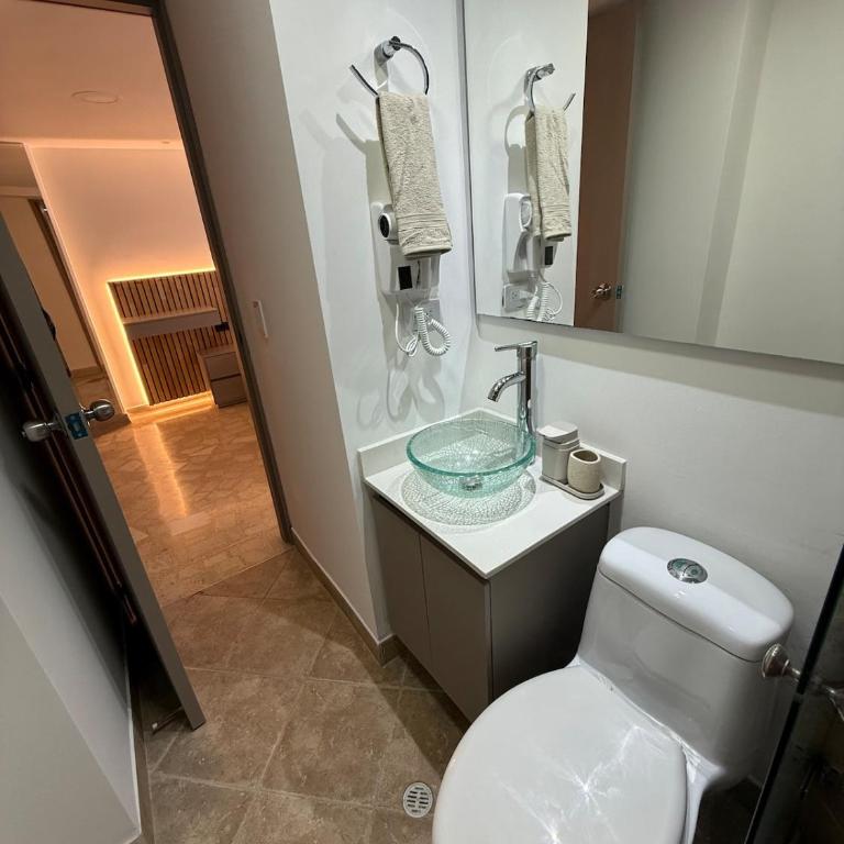 Súper central junto al estadio y la 70 - One-Bedroom Apartment - 13