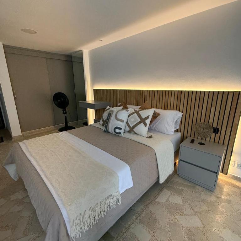 Súper central junto al estadio y la 70 - One-Bedroom Apartment - 17
