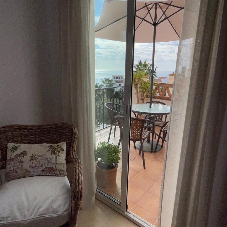 Playa Burriana, två terasser, havsutsikt, pool - Apartamento de 2 dormitorios - 40