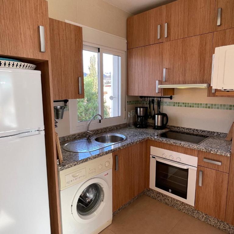 Playa Burriana, Stor terass, havsutsikt, pool - Two-Bedroom Apartment - 55