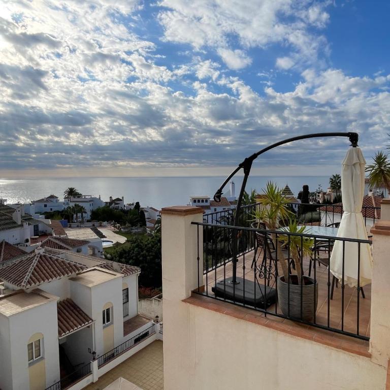 Playa Burriana, Stor terass, havsutsikt, pool - Two-Bedroom Apartment - 60